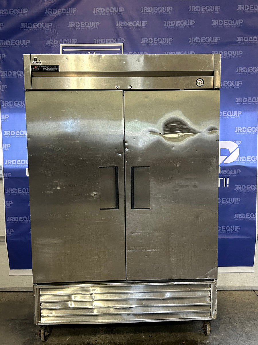 Congélateur Reach 54 pouces True