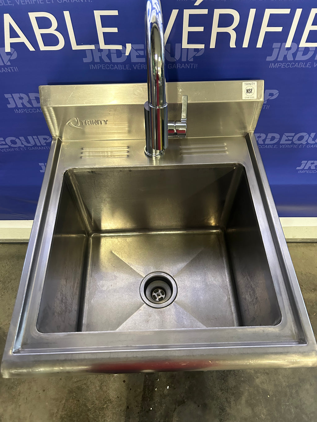 Lavabo commercial
